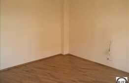 Apartament cu 3 camere de vanzare, zona Piata Unirii