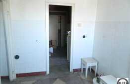 De vanzare apartament 2 camere, 55 mp utili, decomandat, zona Iulius Mall!