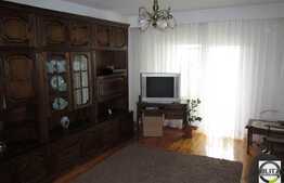 3 camere, decomandat, 74 mp, 2 balcoane inchise, zona B-dul Dorobantilor!