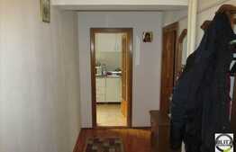 3 camere, decomandat, 74 mp, 2 balcoane inchise, zona B-dul Dorobantilor!