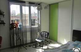 3 camere, 81 mp, 2 nivele, parcare, gradina 50 mp, zona strazii Maramuresuli!