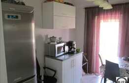 3 camere, 81 mp, 2 nivele, parcare, gradina 50 mp, zona strazii Maramuresuli!