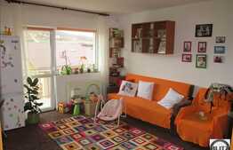 De vanzare 2 camere, 41.60 mp, 2 balcoane, zona Stejarului! Cu parcare!