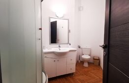 Apartament ultracentral cu 5 camere, 4 bai, 171mp, zona Bld Eroilor