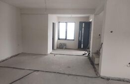 Casa tip duplex 200 mp utili, 300 mp teren, cu view, in Voronet!