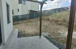 Casa tip duplex 200 mp utili, 300 mp teren, cu view, in Voronet!