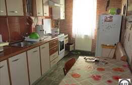 Inchiriere 2 camere, 48 mp, decomandat, zona strazii Florilor! Cu parcare!