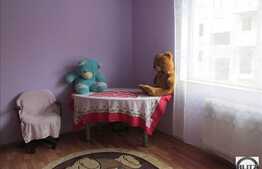 Inchiriere 2 camere, 48 mp, decomandat, zona strazii Florilor! Cu parcare!