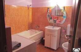 Inchiriere 2 camere, 48 mp, decomandat, zona strazii Florilor! Cu parcare!