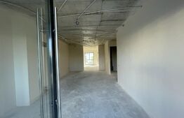 Spatiu comercial, 150mp, parcare, vitrina, zona Vivo 