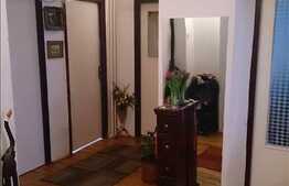 3 camere, semidecomandat, 64 mp, etaj intermediar, balcon, zona Calea Floresti!