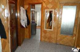 2 camere, decomandat, 51 mp, balcon, zona strazii Izlazului!