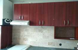 2 camere,  decomandat, balcon, renovat recent, zona strazii Ion Mester!