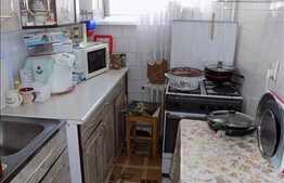 Vanzare 2 camere, semidecomandat, 37,75 mp utili, garaj, zona Sirena!