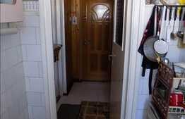 Vanzare 2 camere, semidecomandat, 37,75 mp utili, garaj, zona Sirena!