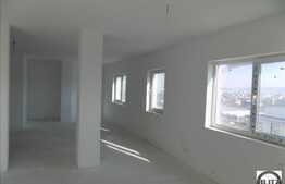 Penthouse 3 camere, 115 mp, semifinisat, garaj subteran!