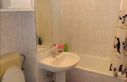 Vanzare apartament 4 camere cu 2 balcoane si loc de parcare, zona Piata Marasti