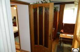 Vanzare apartament 4 camere cu 2 balcoane si loc de parcare, zona Piata Marasti