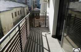 3 camere, finisat, 63.72 mp, semidecomandat, imobil nou, zona Centrala!