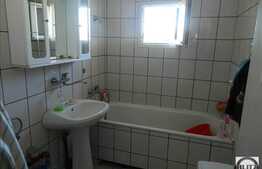 3 camere, 64 mp, decomandat, parcare, boxa, zona N. Titulescu!