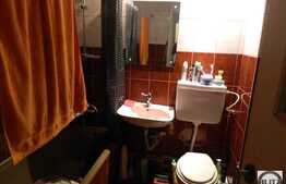 3 camere, 64 mp utili, deomandat, boxa la subsol, zona strazii Aurel Vlaicu!