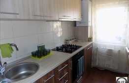 4 camere, 76 mp, decomandat, mobilat, boxa, zona Calea Floresti!