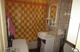 Vanzare apartament 3 camere, decomandat, 64 mp utili, zona strazii Castanilor!