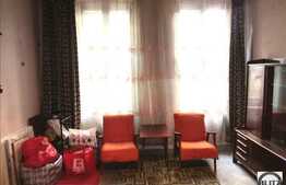 Apartament 2 camere, 58 mp utili, 2 boxe la subsol, zona Centrala