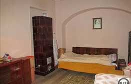 Apartament 2 camere, 58 mp utili, 2 boxe la subsol, zona Centrala