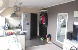 De vanzare mansarda 3 camere, 65 mp utili, balcon, zona Tauti! Cu parcare!