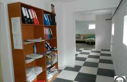 De vanzare 4 camere, 120 mp, etajul 1, la 2 minute de Primarie! Parcare inclusa!