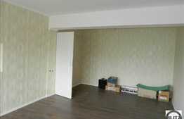 De vanzare 4 camere, 120 mp, etajul 1, la 2 minute de Primarie! Parcare inclusa!