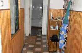 De vanzare apartament 2 camere, 50 mp utili, decomandat, zona Calea Floresti!