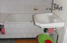 De vanzare apartament 2 camere, 50 mp utili, decomandat, zona Calea Floresti!