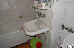 De vanzare apartament 2 camere, 50 mp utili, decomandat, zona Calea Floresti!