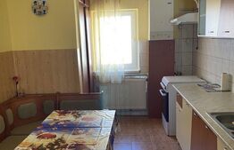 Apartament 3 camere, 70mp, decomandat, posibilitate parcare,  zona Profi