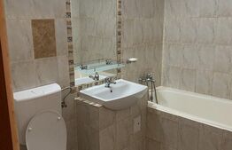 Apartament 3 camere, 70mp, decomandat, posibilitate parcare,  zona Profi