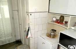 Apartament 2 camere, 45 mp utili, parcare, boxa la subsol, zona centrala!