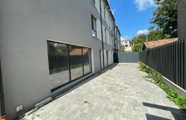 Spatiu comercial nou, 96 mp, terasa 60 mp, zona Calea Baciului