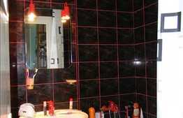 3 camere, 58.90 mp, etaj intermediar, balcon 10 mp, zona Al. Vlahuta!