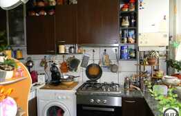 3 camere, 58.90 mp, etaj intermediar, balcon 10 mp, zona Al. Vlahuta!