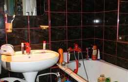 3 camere, 58.90 mp, etaj intermediar, balcon 10 mp, zona Al. Vlahuta!