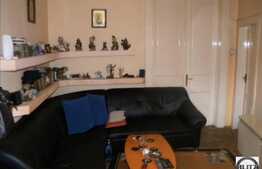 Vanzare apartament cu 3 camere , cu terasa 5 mp si  loc parcare, zona Horea