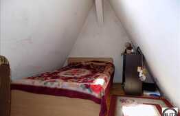 1 camera, 45 mp utili, cu scara interioara, zona Magazin Central!