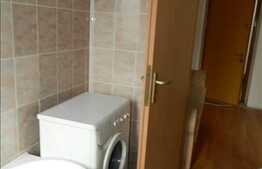 1 camera, 45 mp utili, cu scara interioara, zona Magazin Central!