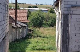 Casă nefinisată 5 camere, 120mp, teren 1000 mp, Huedin