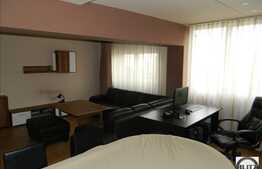 Vanzare apartament cu 3 camere, partial mobilat, etaj intermediar