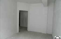 Apartament cu 3 camere, 78 mp utili, semifinisat, zona Sub Cetate + parcare!