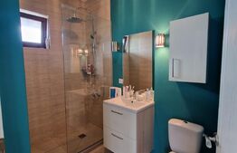 Apartament modern, 3 camere, 77mp, 2 bai, loc de parcare, zona sub Cetate