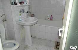 3 camere, 69 mp utili, decomandat, parcare, boxa la subsol, zona strazii Viilor!